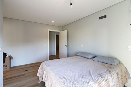 Casa de condomínio para alugar com 196m², 2 quartos e 2 vagasSuíte 