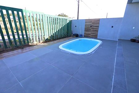 Casa de condomínio para alugar com 196m², 2 quartos e 2 vagasQuintal e Piscina