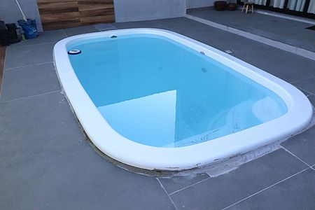 Casa de condomínio para alugar com 196m², 2 quartos e 2 vagasQuintal e Piscina