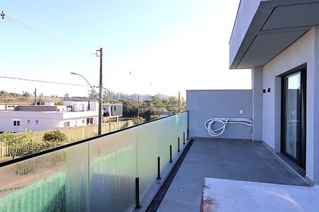 Casa de condomínio para alugar com 196m², 2 quartos e 2 vagasSacada do Quarto 2