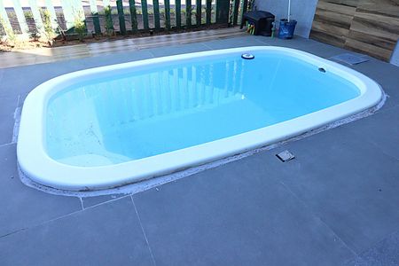 Casa de condomínio para alugar com 196m², 2 quartos e 2 vagasQuintal e Piscina