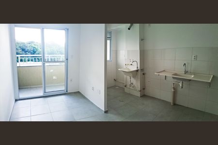 Apartamento para alugar com 2 quartos, 41m² em Del Castilho, Rio de Janeiro