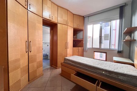 Apartamento à venda com 170m², 3 quartos e 1 vaga Apartamento à venda com 170m², 3 quartos e 1 vagaQuarto 1