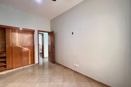 Apartamento à venda com 170m², 3 quartos e 1 vaga Apartamento à venda com 170m², 3 quartos e 1 vagaQuarto 2