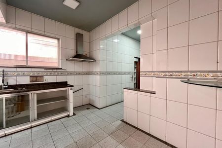 Apartamento à venda com 170m², 3 quartos e 1 vaga Apartamento à venda com 170m², 3 quartos e 1 vagaCozinha