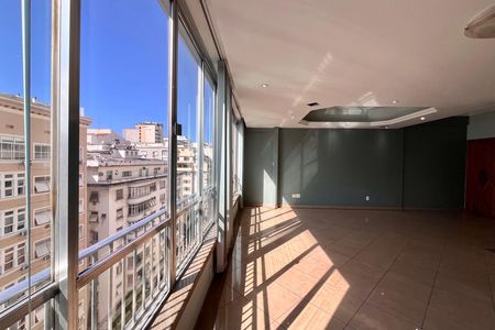 Apartamento à venda com 170m², 3 quartos e 1 vaga Apartamento à venda com 170m², 3 quartos e 1 vagaSala