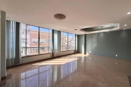 Apartamento à venda com 170m², 3 quartos e 1 vaga Apartamento à venda com 170m², 3 quartos e 1 vagaSala