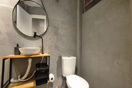 Banheiro de kitnet/studio à venda com 1 quarto, 35m² em Vila Itapura, Campinas