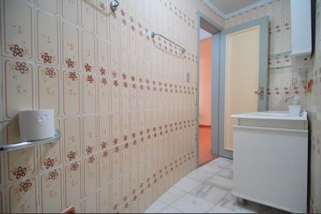 Apartamento à venda com 81m², 2 quartos e sem vagaBanheiro
