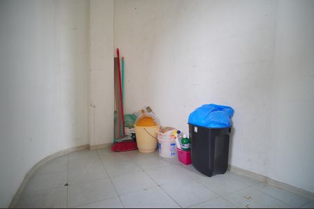 Apartamento à venda com 81m², 2 quartos e sem vagaQuarto de Serviço