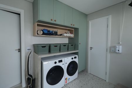 Apartamento à venda com 400m², 4 quartos e 5 vagasLavanderia