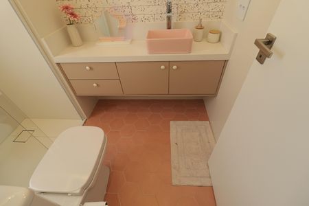 Apartamento à venda com 400m², 4 quartos e 5 vagasBanheiro da Suíte 2