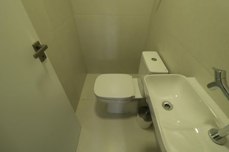 Apartamento à venda com 400m², 4 quartos e 5 vagasBanheiro de serviço
