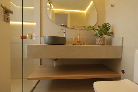 Apartamento à venda com 400m², 4 quartos e 5 vagasBanheiro da Suíte 3