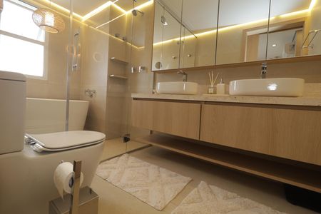 Apartamento à venda com 400m², 4 quartos e 5 vagasBanheiro da Suíte Master
