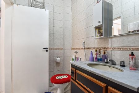 Apartamento à venda com 58m², 2 quartos e 1 vaga Apartamento à venda com 58m², 2 quartos e 1 vagaBanheiro