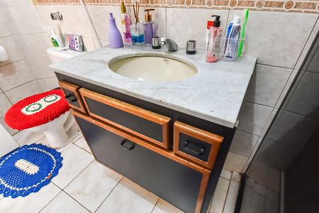 Apartamento à venda com 58m², 2 quartos e 1 vaga Apartamento à venda com 58m², 2 quartos e 1 vagaBanheiro
