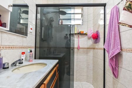 Apartamento à venda com 58m², 2 quartos e 1 vaga Apartamento à venda com 58m², 2 quartos e 1 vagaBanheiro
