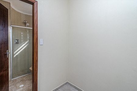 closet na suíte_2 de casa à venda com 3 quartos, 205m² em Sacomã, São Paulo