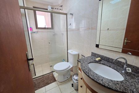 Banheiro de apartamento para alugar com 1 quarto, 55m² em Boqueirão, Praia Grande