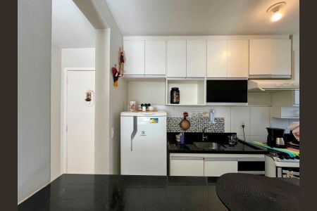 Apartamento para alugar com 52m², 2 quartos e 1 vaga Apartamento para alugar com 52m², 2 quartos e 1 vagaCozinha e Área de Serviço