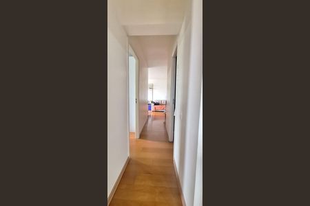 Corredor de apartamento à venda com 3 quartos, 90m² em Cidade São Francisco, São Paulo