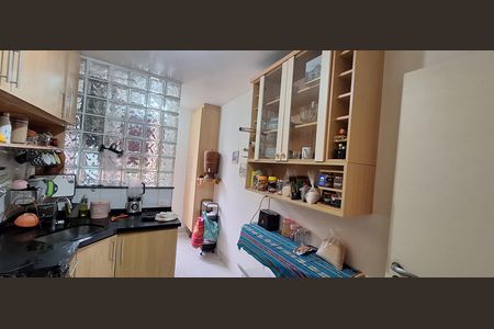 Cozinha de apartamento à venda com 3 quartos, 90m² em Cidade São Francisco, São Paulo