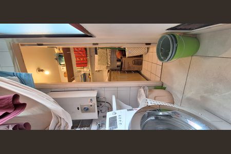 Apartamento à venda com 90m², 3 quartos e 2 vagas Apartamento à venda com 90m², 3 quartos e 2 vagasÁrea de Serviço