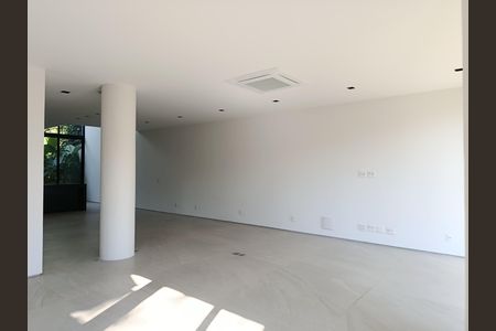 Casa à venda com 262m², 3 quartos e 2 vagasSala