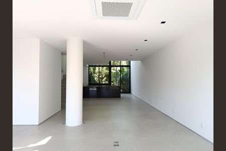 Casa à venda com 262m², 3 quartos e 2 vagasSala