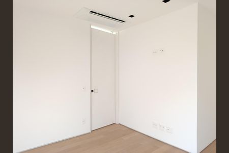 Casa à venda com 262m², 3 quartos e 2 vagasSuíte 1