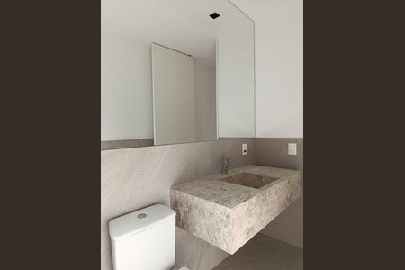 Casa à venda com 262m², 3 quartos e 2 vagasBanheiro da Suíte 1