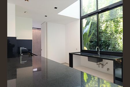 Casa à venda com 262m², 3 quartos e 2 vagasCozinha