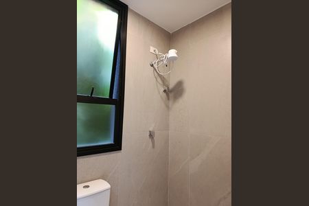 Casa à venda com 262m², 3 quartos e 2 vagasÁrea de Serviço - banheiro