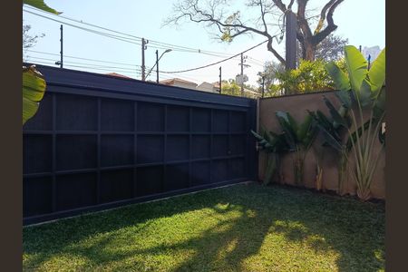 Garagem de casa à venda com 3 quartos, 262m² em Jardim Paulista, São Paulo