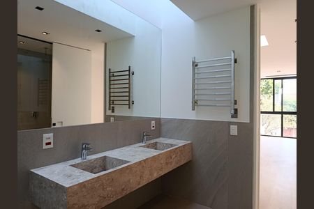 Casa à venda com 262m², 3 quartos e 2 vagasSuíte 3