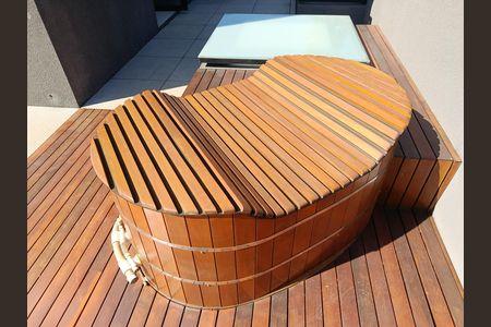 Casa à venda com 262m², 3 quartos e 2 vagasÁrea de Lazer - ofurô
