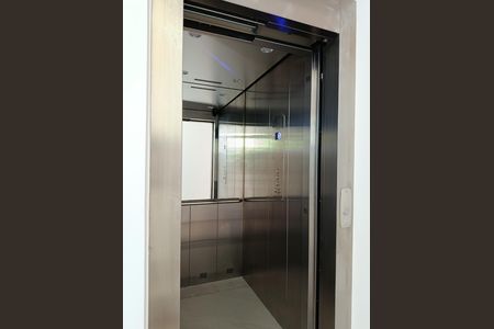 Casa à venda com 262m², 3 quartos e 2 vagasElevador para 4 pessoas