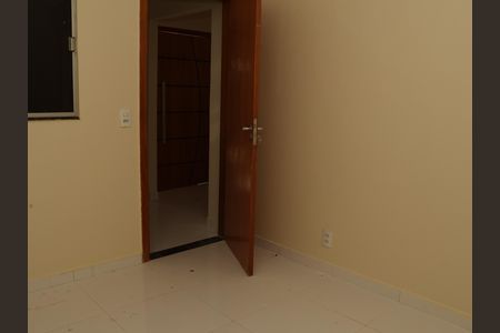 Casa à venda com 3 quartos, 102m² em Residencial Morada dos Ipes, Goiânia