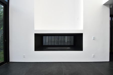 Casa à venda com 518m², 4 quartos e 4 vagas Casa à venda com 518m², 4 quartos e 4 vagaslareira Sala 2