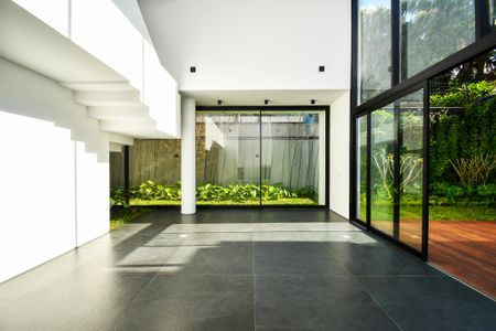 Casa à venda com 518m², 4 quartos e 4 vagas Casa à venda com 518m², 4 quartos e 4 vagasSala 2