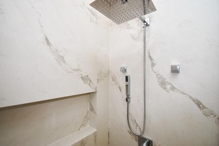 Casa à venda com 518m², 4 quartos e 4 vagas Casa à venda com 518m², 4 quartos e 4 vagasbanheiro suite 3