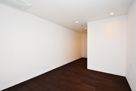 Casa à venda com 518m², 4 quartos e 4 vagas Casa à venda com 518m², 4 quartos e 4 vagassuite 3