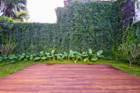 Casa à venda com 518m², 4 quartos e 4 vagas Casa à venda com 518m², 4 quartos e 4 vagasquintal Sala 2