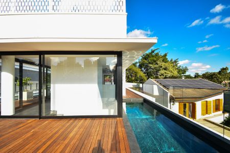 Casa à venda com 518m², 4 quartos e 4 vagas Casa à venda com 518m², 4 quartos e 4 vagasdeck varanda piscina
