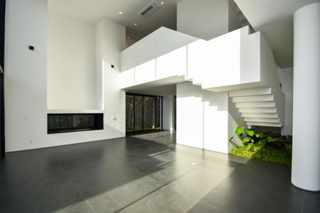 Casa à venda com 518m², 4 quartos e 4 vagas Casa à venda com 518m², 4 quartos e 4 vagasSala 2