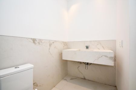 Casa à venda com 518m², 4 quartos e 4 vagas Casa à venda com 518m², 4 quartos e 4 vagasbanheiro suite 3