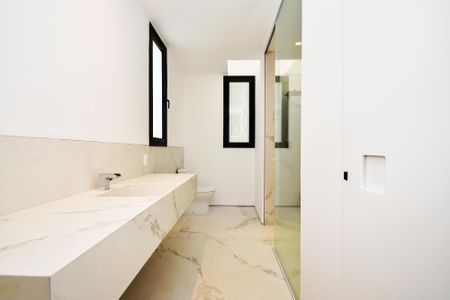 Casa à venda com 518m², 4 quartos e 4 vagas Casa à venda com 518m², 4 quartos e 4 vagasbanheiro suite 4 master (ela)