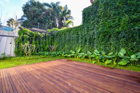 Casa à venda com 518m², 4 quartos e 4 vagas Casa à venda com 518m², 4 quartos e 4 vagasquintal Sala 2