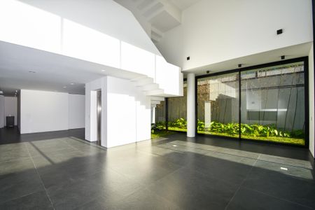Casa à venda com 518m², 4 quartos e 4 vagas Casa à venda com 518m², 4 quartos e 4 vagasSala 2